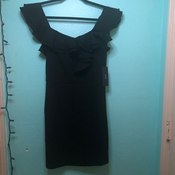 Black Ruffle Bodycon Dress - Picture 2 of 4